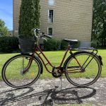 Pilen damcykel 28 tum – 3 växlar – korg – nyservad